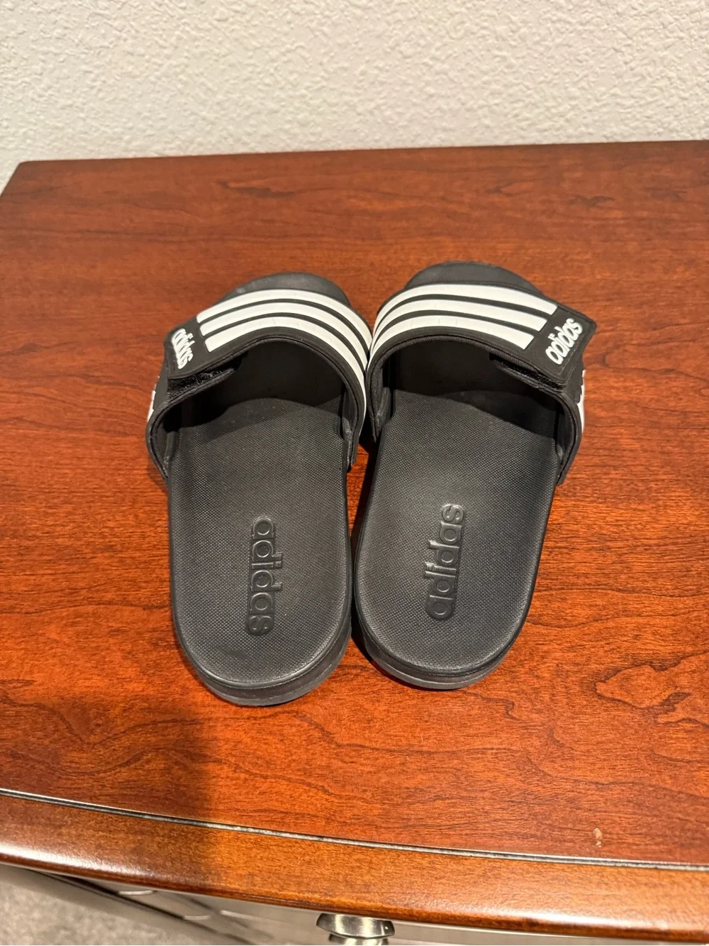 adidas Kids Black and White Slide Sandals with Striped Velcro Strap kids size 4